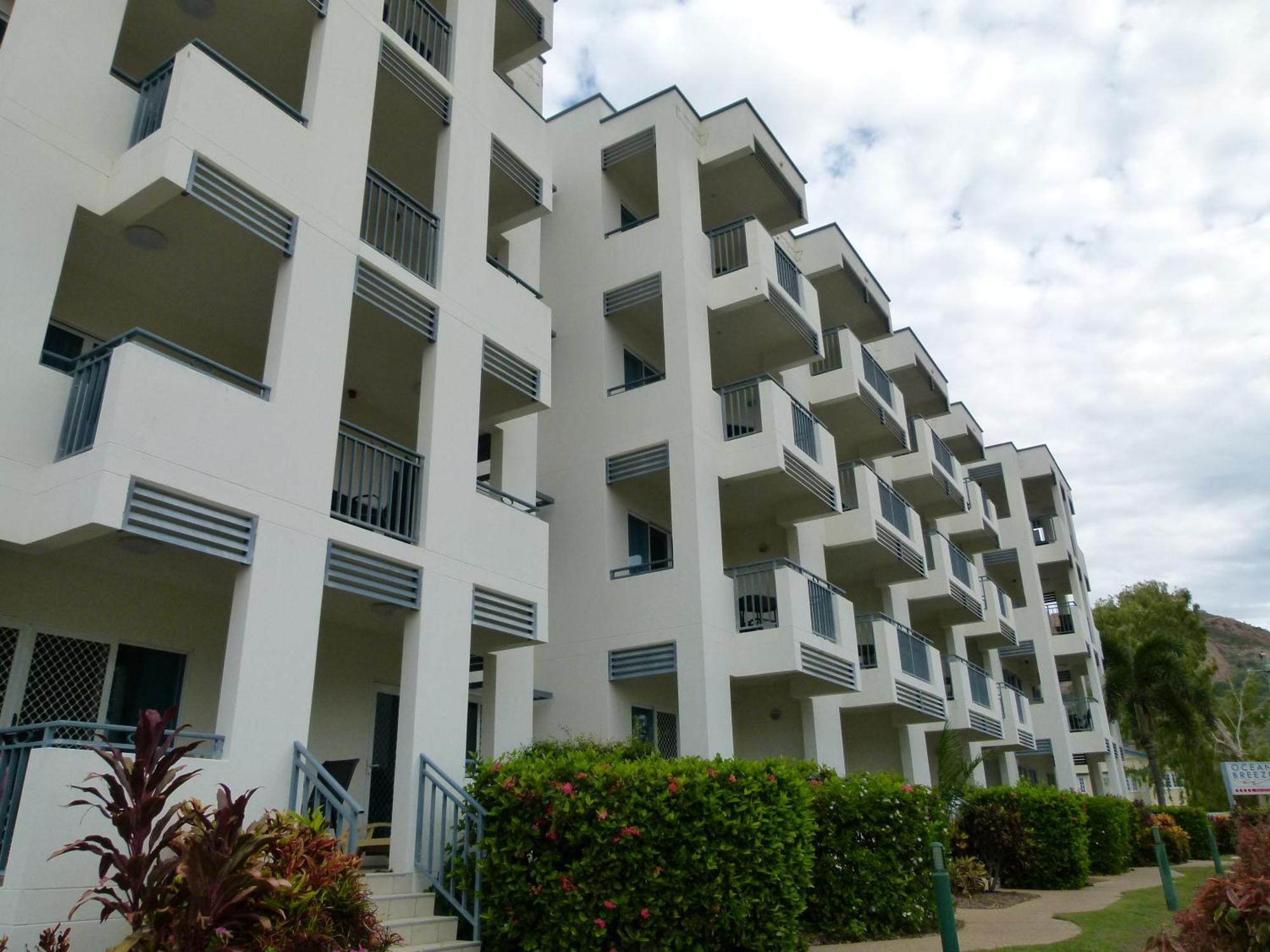 Madison Ocean Breeze Apartments Townsville Bagian luar foto