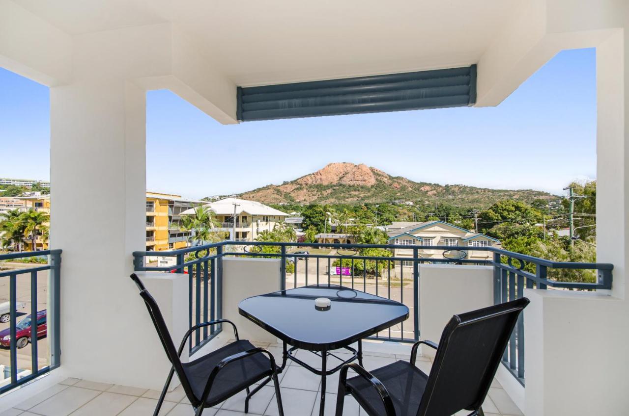 Madison Ocean Breeze Apartments Townsville Bagian luar foto