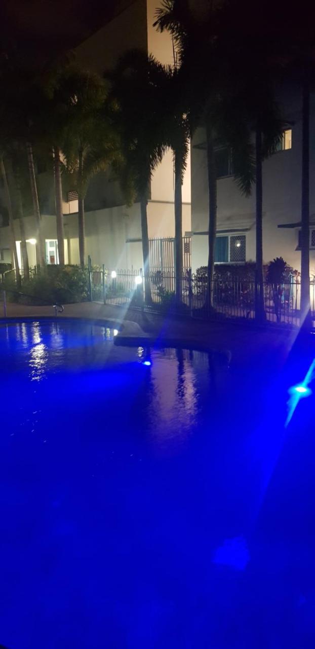 Madison Ocean Breeze Apartments Townsville Bagian luar foto